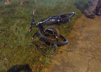 Ciclista é atropelada por carro Baixada Campista.