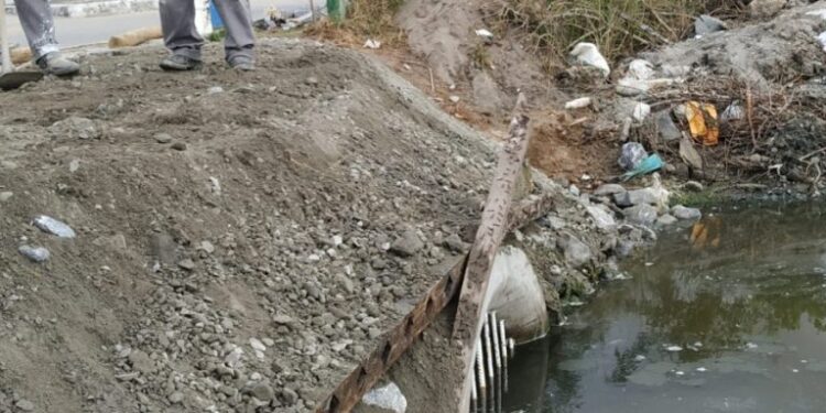 Obstrução de passagem de água para o Mangue vira caso de Polícia