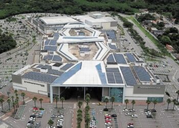 Tiroteio em Shopping termina com dois mortos no Rio