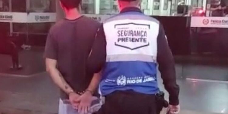 Homem com 29 anotações criminais é preso em flagrante em Campos dos Goytacazes
