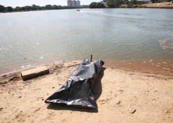 Corpo de homem é encontrado no Rio Paraíba do Sul