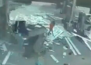 Duas pessoas em estado grave após explosão em posto de gasolina