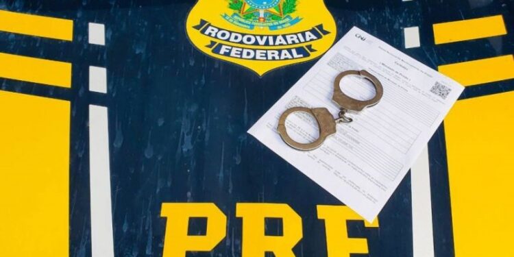 Homem preso por não pagar pensão alimentícia