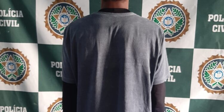 Suspeito de matar companheira a facadas é preso em Saquarema