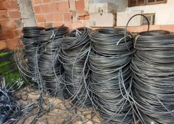 Homem é preso por receptação de cabos de energia furtados