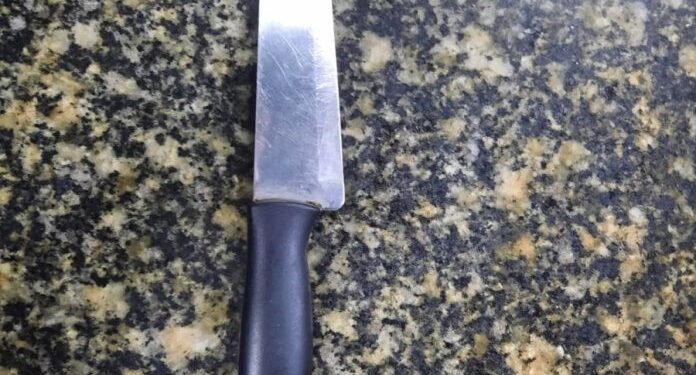 Homem é detido por populares após roubo em Cabo Frio 