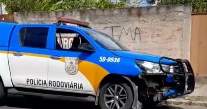 Perseguição policial termina com três feridos