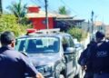 Homem embriagado tenta fugir da GM e acaba sendo atacado por cachorro em Búzios