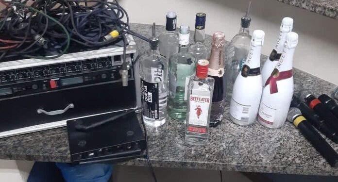 Bens de boate avaliados em R$ 12 mil são furtados