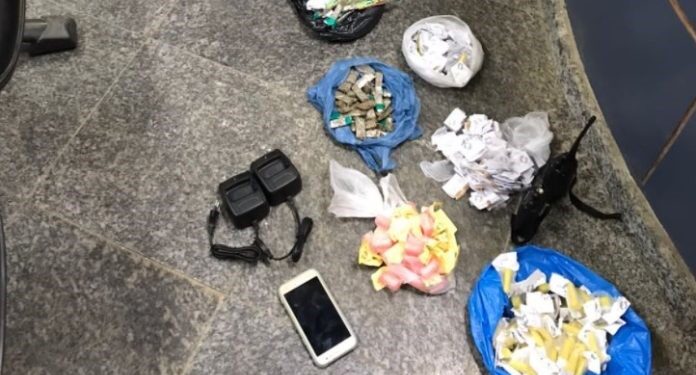 Cinco pessoas detidas após troca de tiros com a PM