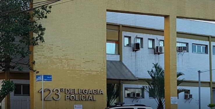 Casal é encontrado morto esfaqueado e esgorjado na Região