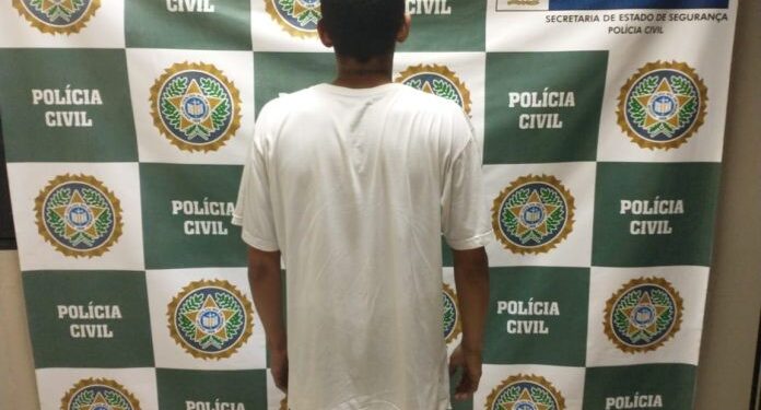 Homem é preso após matar o tio a pauladas enquanto dormia
