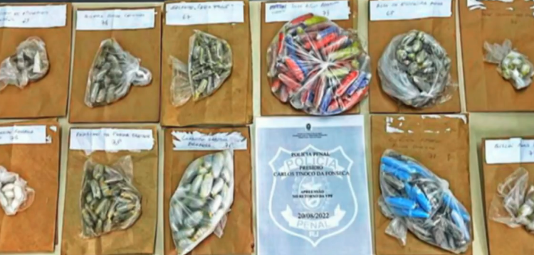 Doze presos são flagrados com drogas no estômago