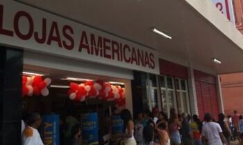 Homem com faca assalta Lojas Americanas e acaba preso no Centro de São João da Barra