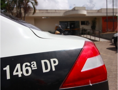 Homem é preso furtando mercadorias em supermercado