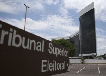TSE proíbe porte de arma nos locais de votação durante eleições