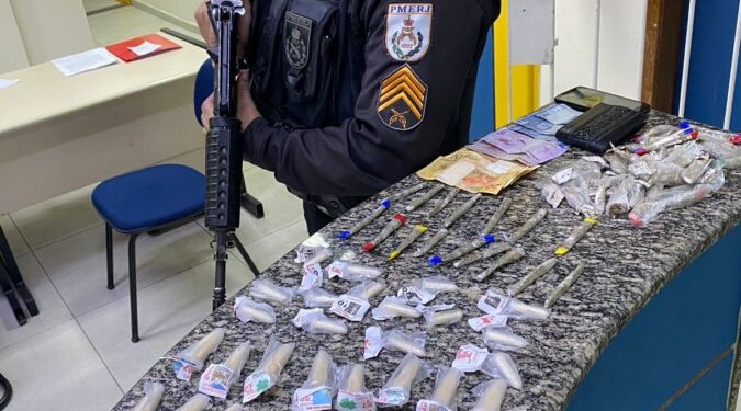 Homem é preso com drogas em Rio das Ostras