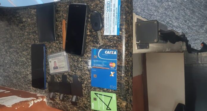 Casal é preso após instalar ‘chupa cabra’ em agência bancária de Saquarema