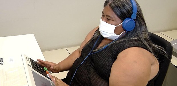 TRE-RJ disponibiliza fones de ouvido para pessoas com deficiência visual