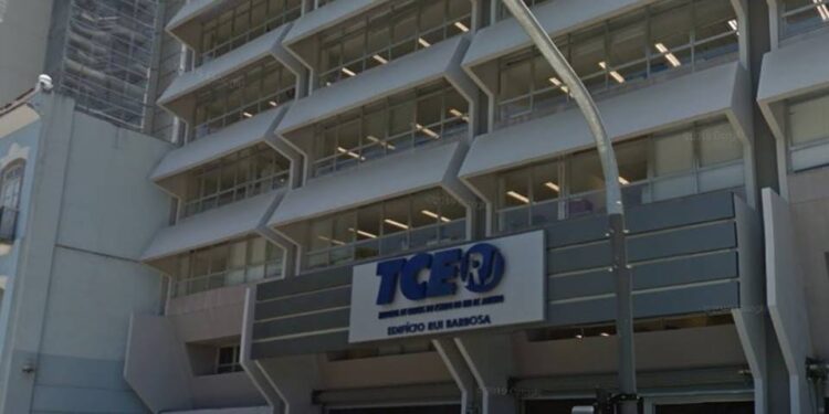 TCE-RJ aponta superfaturamento de quase R$ 30 milhões em contrato do DER