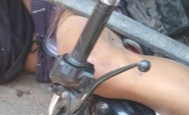 Jovem morre em acidente entre moto e ônibus em Campos