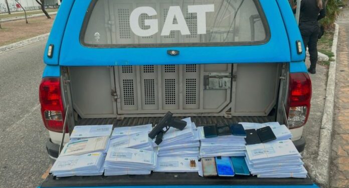 Polícia prende suspeitos acusados de assaltar secretaria de Serviço Social, em Cabo Frio