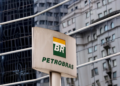 Petrobras anuncia nova redução no preço da gasolina