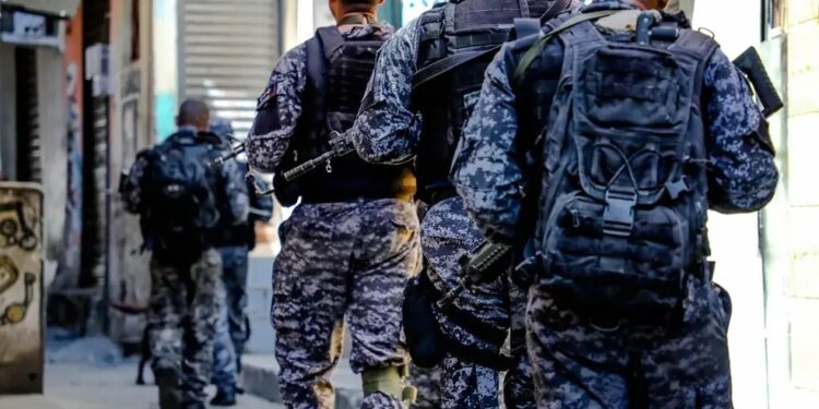 Estudo indica a polícia do RJ como a que mais mata e mais morre