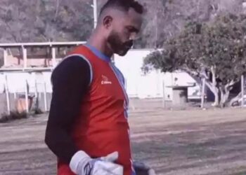 Após protestos, passagem do goleiro Bruno pelo Búzios dura dois dias