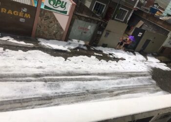 Chuva de Granizo causa transtornos em Cordeiro