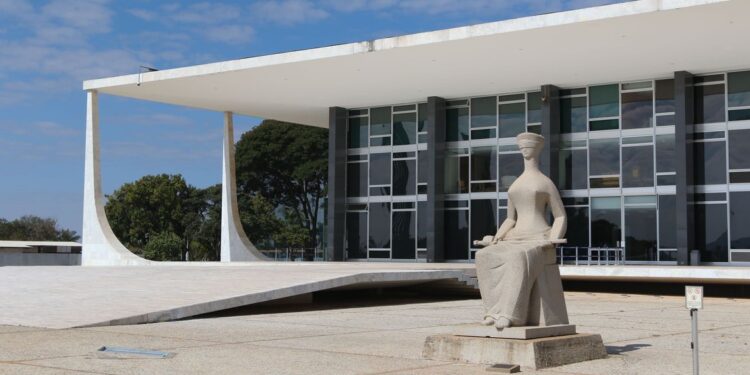 Por unanimidade, STF mantém isenção de IR sobre pensão alimentícia