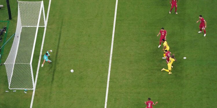 Equador vence Catar na abertura da Copa do Mundo de 2022