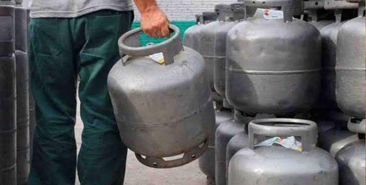 Petrobras anuncia redução no preço do gás de cozinha