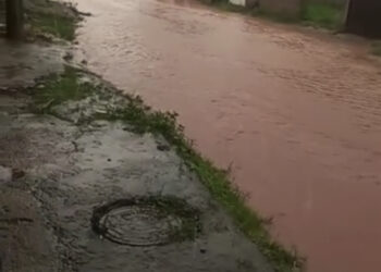 Fortes chuvas causam transtornos na tarde desta quarta-feira (16)