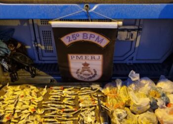 Adolescente é apreendido com drogas em Araruama