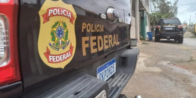 PF prende homem por crimes de pornografia infantil em Arraial do Cabo