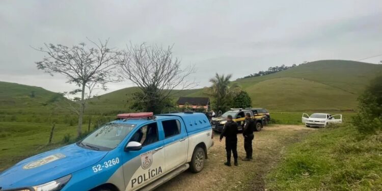 Casal é resgatado pela PM após sequestro em São Pedro da Aldeia