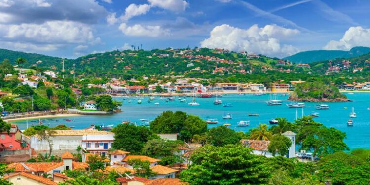 Búzios comemora 27 anos de emancipação com shows renomados 