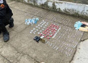 Traficantes se aproveitam de tragédia para venda de drogas