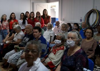 Idosos se reúnem no “Natal da Reabilitação”