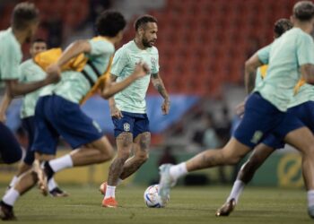 Brasil enfrenta Coreia do Sul pelas oitavas, às 16h, nesta segunda-feira