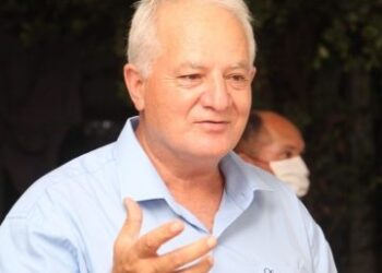 Gaeco e MP cumprem mandados de busca e apreensão em Itaperuna, em endereços ligados ao prefeito e a deputado eleito