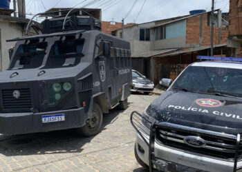 Operação entre Polícias Civil e Militar é realizada na Nova Holanda