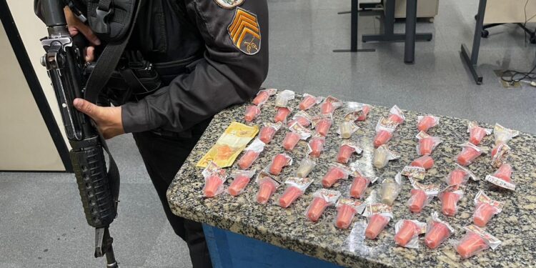 PM prende homem com drogas em Rio das Ostras