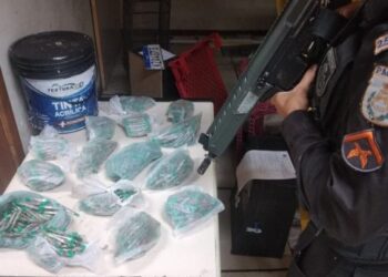 PM apreende quase 800 buchas de maconha, em Cabo Frio