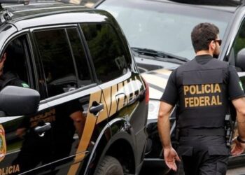 PF prende dois homens com notas falsas em Macaé