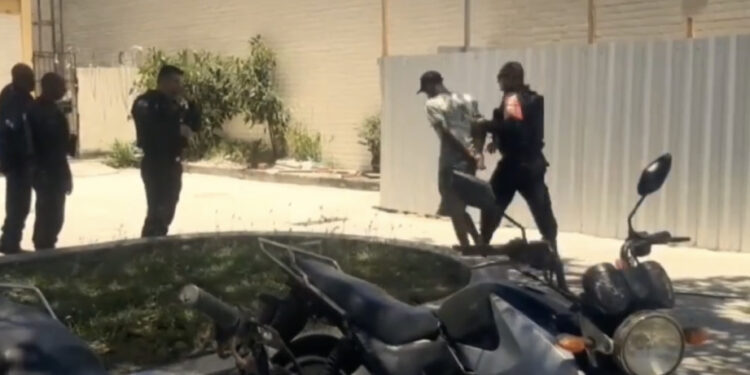 Operação conjunta é realizada em Orla da Praia do Forte