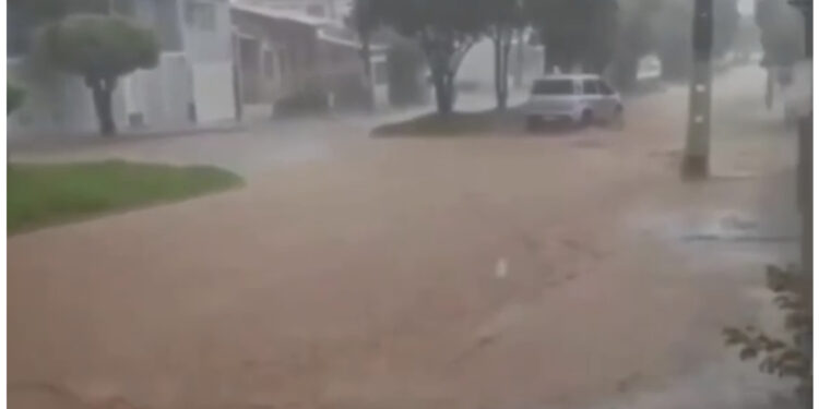 Noroeste Fluminense registra forte chuva nesta segunda-feira (2)