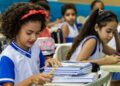 Alunos municipais terão cartão para compra de uniforme escolar
