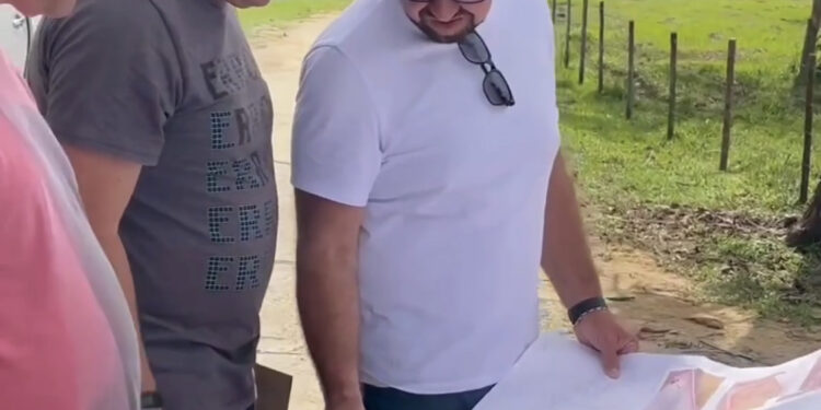 Prefeito anuncia início das obras de Praça na Região Serrana